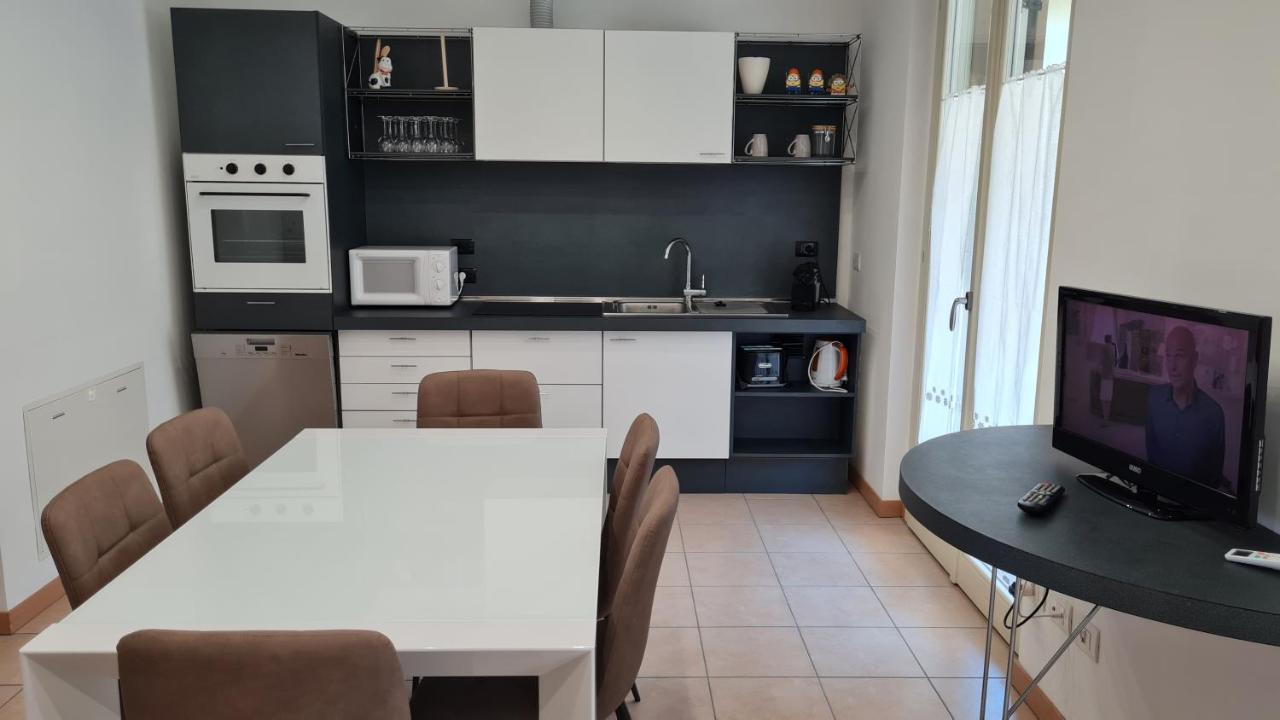 Appartamento Quadrivium Castelnuovo del Garda Bagian luar foto